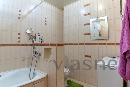 Luxury 1 bedroom apartment., Novosibirsk - apartment by the day