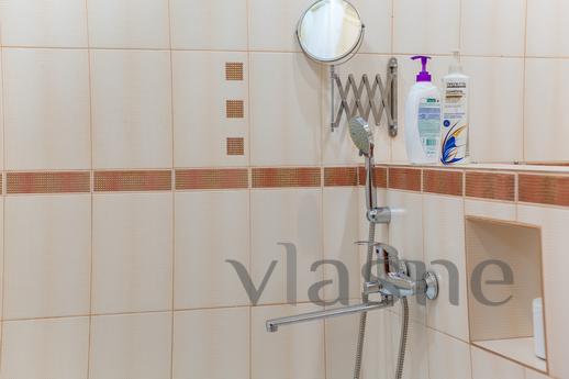 Luxury 1 bedroom apartment., Novosibirsk - apartment by the day