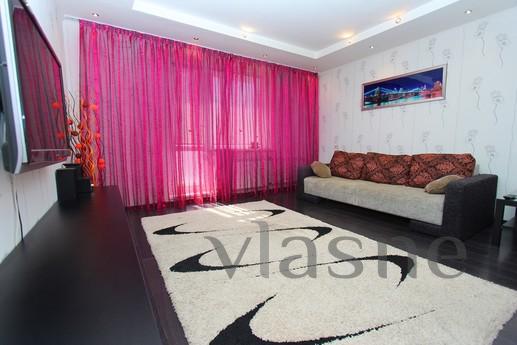 2 BR apartment in the center, Perm - apartment by the day