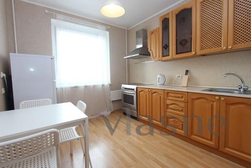 2 BR apartment in the center, Perm - apartment by the day