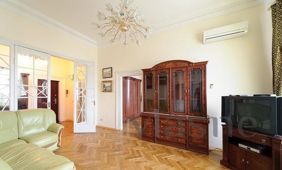 One-bedroom luxury apartment, Moscow - apartment by the day