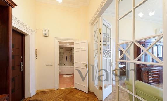 One-bedroom luxury apartment, Moscow - apartment by the day