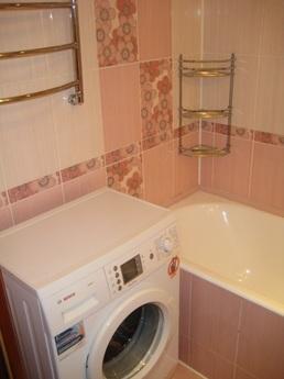 2 bedroom apartment near the metro, Saint Petersburg - apartment by the day
