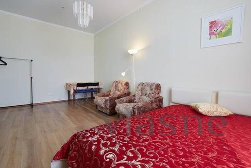 Spacious 2-bedroom in the metro, Saint Petersburg - apartment by the day