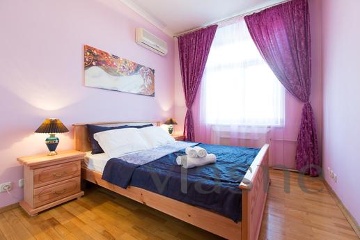 Excellent apartment in the heart, Moscow - apartment by the day