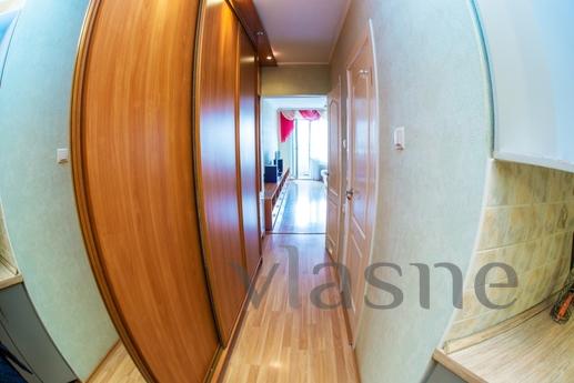 Cozy 1-ka close to the metro. Free Wi-Fi, Novosibirsk - apartment by the day