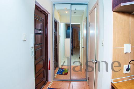 Cozy 1-ka close to the metro. Free Wi-Fi, Novosibirsk - apartment by the day