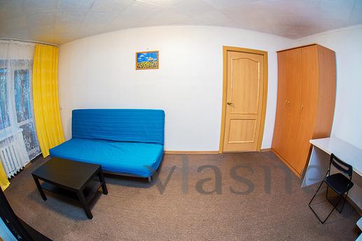 Cozy close to the metro. Free Wi-Fi, Novosibirsk - apartment by the day