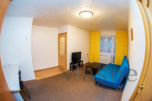 Cozy close to the metro. Free Wi-Fi, Novosibirsk - apartment by the day