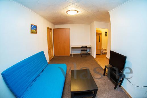 Cozy close to the metro. Free Wi-Fi, Novosibirsk - apartment by the day
