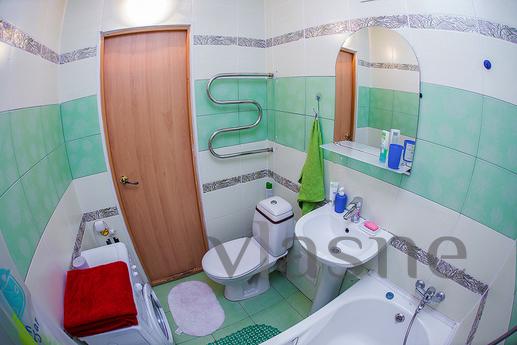 Cozy close to the metro. Free Wi-Fi, Novosibirsk - apartment by the day