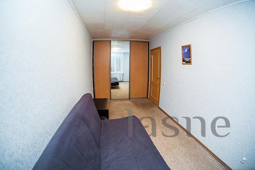 Cozy close to the metro. Free Wi-Fi, Novosibirsk - apartment by the day