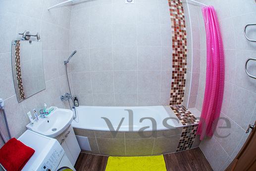 Cozy close to the metro. 73 sq.m. Wi-Fi, Novosibirsk - apartment by the day