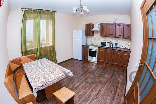 Cozy close to the metro. 73 sq.m. Wi-Fi, Novosibirsk - apartment by the day
