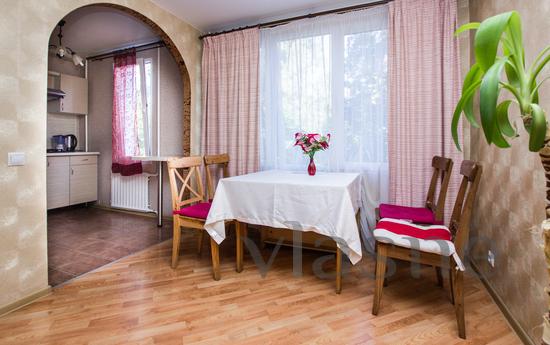 2 bedroom apartment in Moscow!, Moscow - apartment by the day