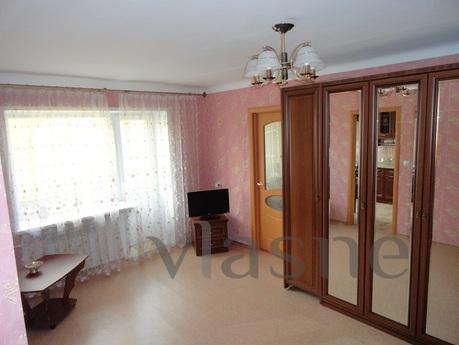 2 bedroom apartment for rent, Novosibirsk - apartment by the day