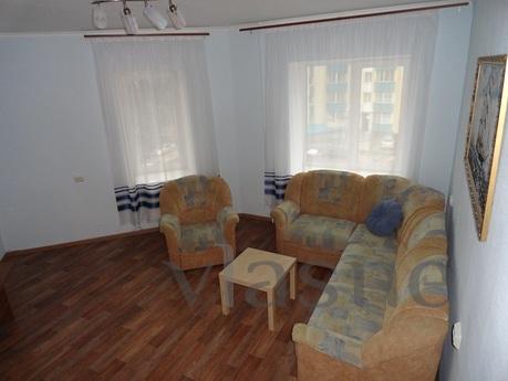 Large 2-bedroom apartment, Novosibirsk - apartment by the day