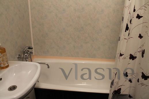 One bedroom apartment in the center, Tyumen - apartment by the day