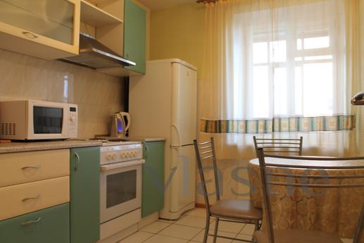 One-bedroom apartment in the center, Tyumen - apartment by the day