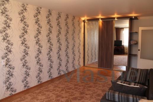 One bedroom apartment near the center JU, Tyumen - apartment by the day