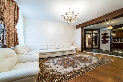 The apartment euro renovation (Jacuzzi), Kazan - apartment by the day