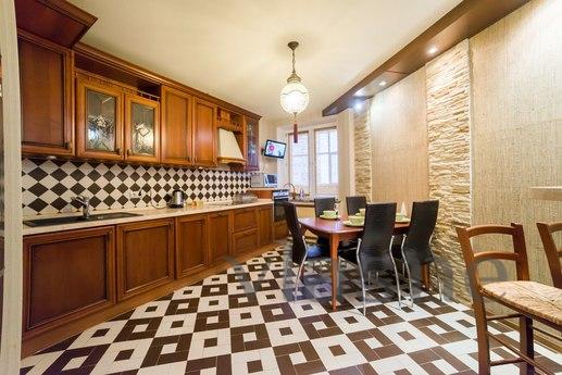 The apartment euro renovation (Jacuzzi), Kazan - apartment by the day