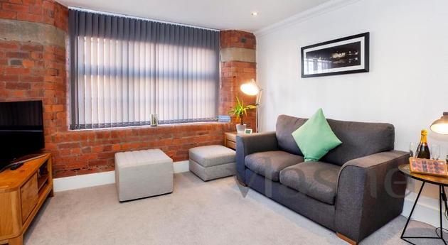 For rent studio apartment on Savelovskaya. The apartment has