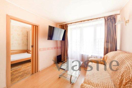 One-bedroom apartment on Sokol, Moscow - apartment by the day
