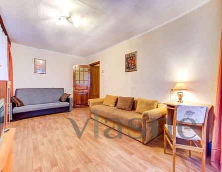 Nice 1 bedroom apartment with a facelift on Leningradsky Pro