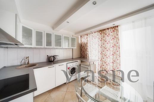 Luxury apartment near the metro, Moscow - apartment by the day