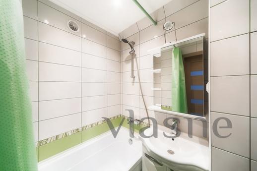 Luxury apartment near the metro, Moscow - apartment by the day