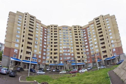 One bedroom apartment, st. worker corres, Ufa - apartment by the day