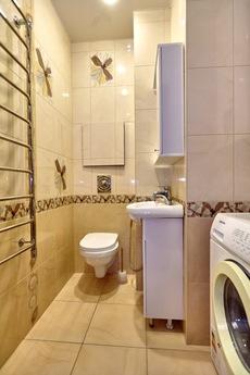 Most two-bedroom apartment in the center, Krasnodar - apartment by the day