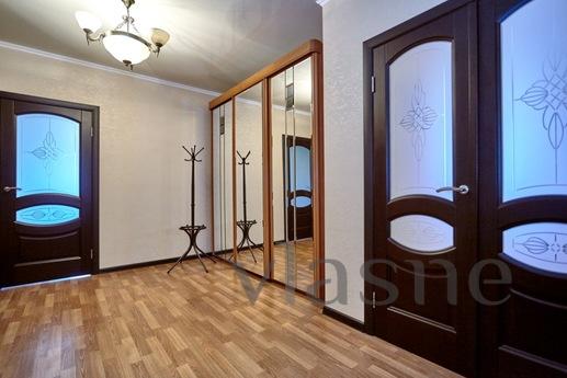 Most two-bedroom apartment in the center, Krasnodar - apartment by the day