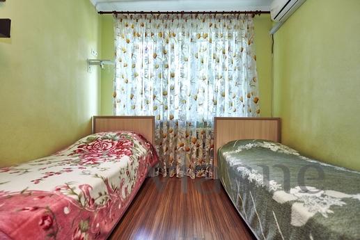 The apartment is for a large company, Krasnodar - apartment by the day