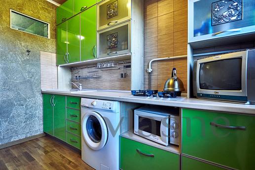 One-bedroom apartment in the center, Krasnodar - apartment by the day
