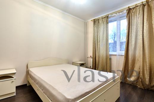 Comfortable 3-bedroom apartment, Krasnodar - apartment by the day