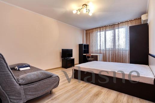 Cozy 1-bedroom apartment, Krasnodar - apartment by the day