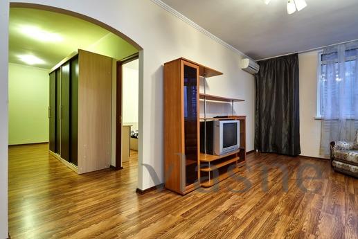 Cozy 2 bedroom apartment, Krasnodar - apartment by the day
