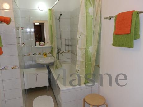 2 bedroom apartment, Krasnodar - apartment by the day