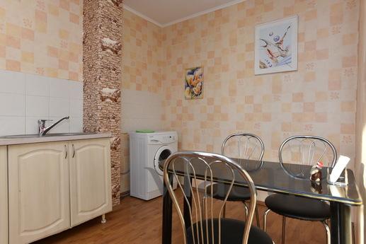 Studio apartment COMFORT, Yekaterinburg - apartment by the day