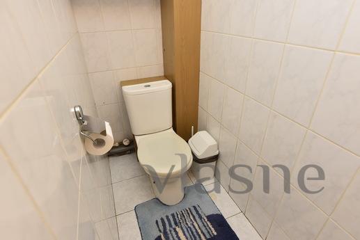Two-bedroom apartment near KRK Uralets, Yekaterinburg - apartment by the day