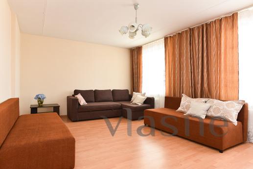 2 bedroom apartment for rent, Yekaterinburg - apartment by the day