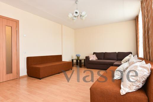 2 bedroom apartment for rent, Yekaterinburg - apartment by the day