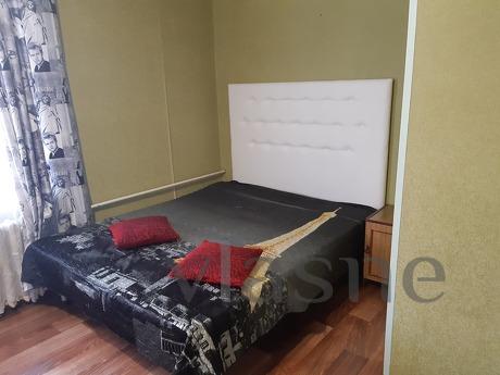 cozy apartment near the railway station. Rent 2-komn.kv.na clock, night, day, nedeli.Horoshie conditi