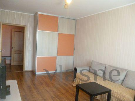 A cozy apartment in a new building., Novosibirsk - apartment by the day