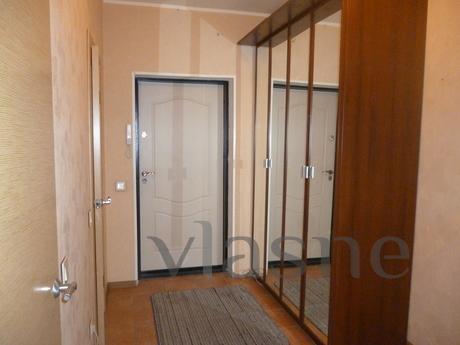 Comfortable apartment in the new house, Novosibirsk - apartment by the day