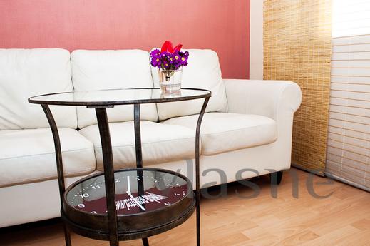 1 bedroom apartment near the metro, Saint Petersburg - apartment by the day