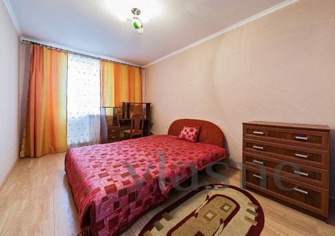 Spacious 3 bedroom apartment for rent, Krasnogorsk - apartment by the day