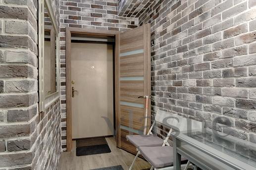 Bright studio apartment, Moscow - apartment by the day